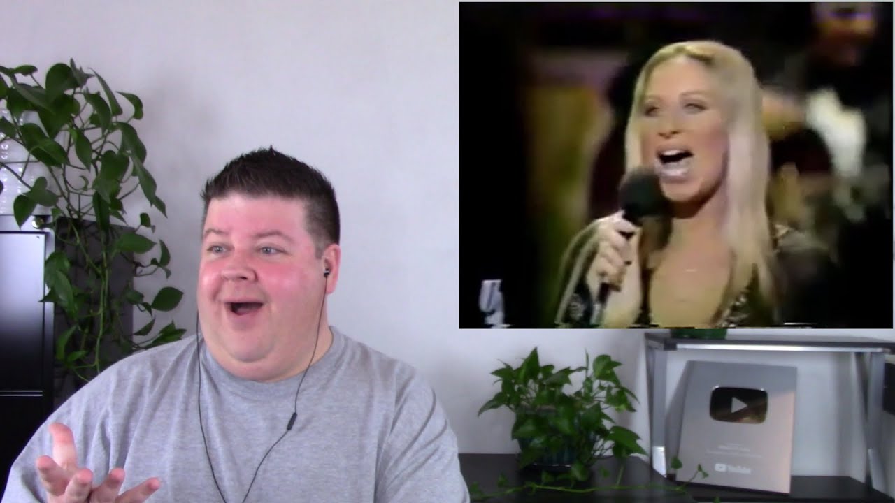 Voice Teacher Reacts to Barbra Streisand - Don't Rain On My Parade