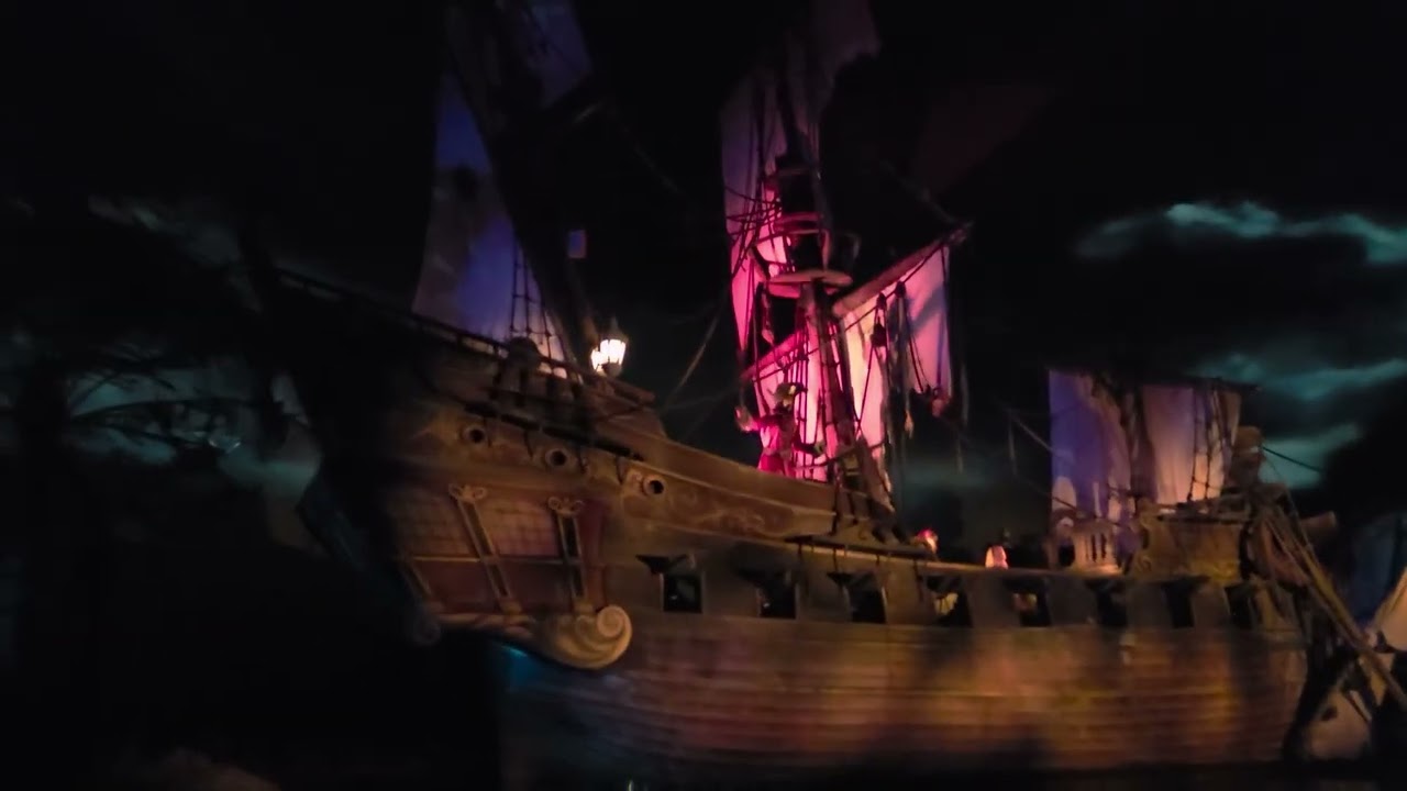 Pirate of the Caribbean Disneyland Paris pov  