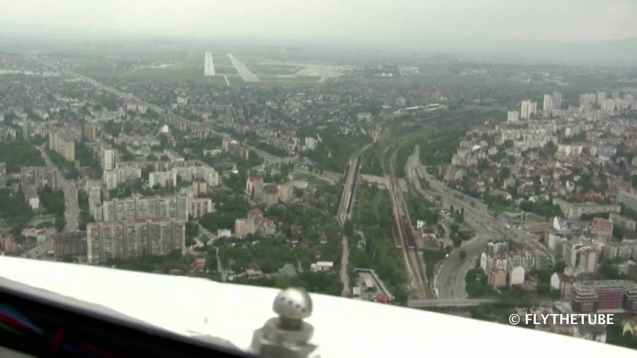Approach to Sofia RWY09 ( SOF / LBSF ) Aiport