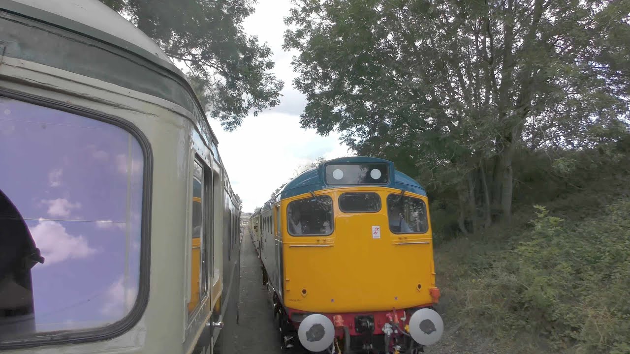 Behind D5370 at the GCR Autumn Diesel Gala 2025