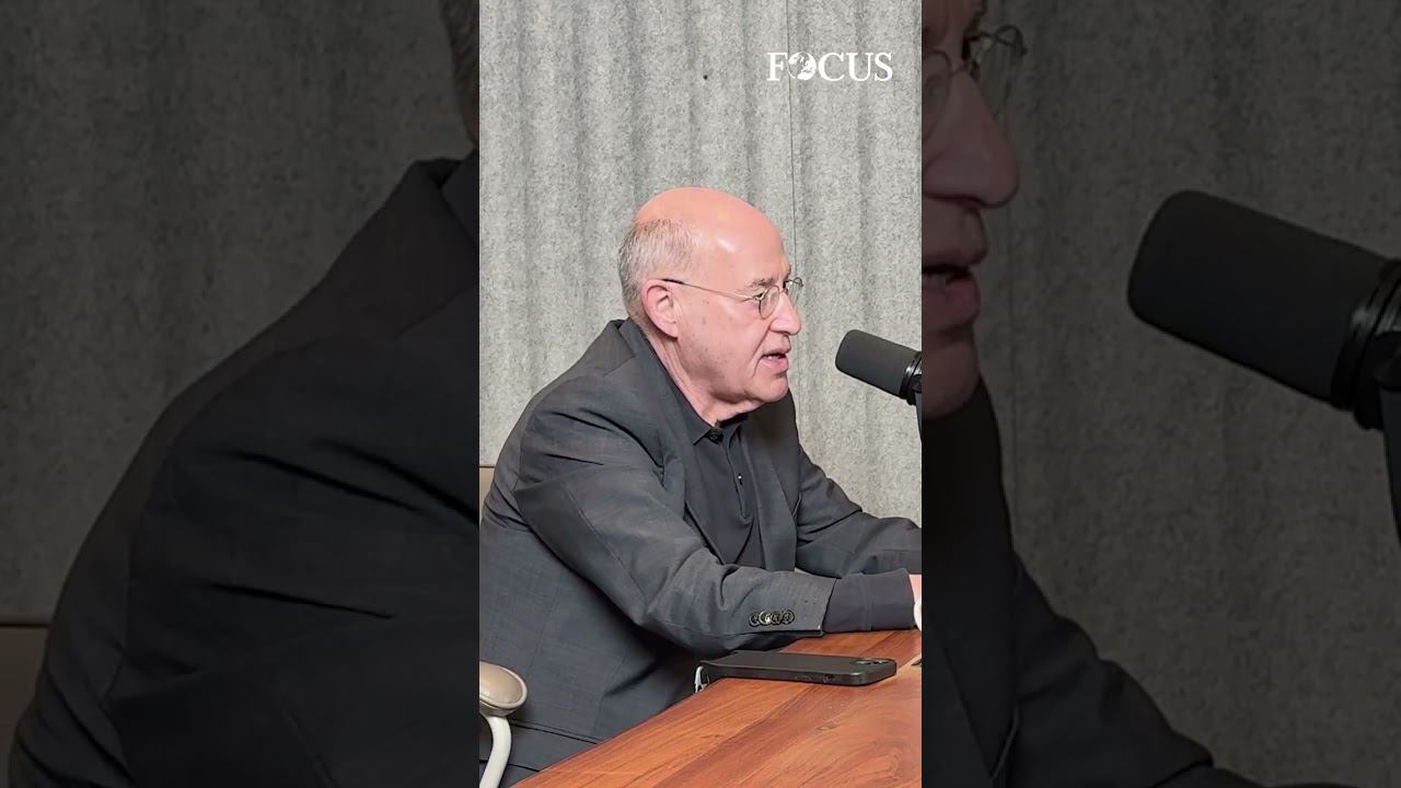 Was ist die gr&ouml;&szlig;te Bedrohung f&uuml;r den sozialen Frieden, Gregor Gysi? | Machtmenschen
