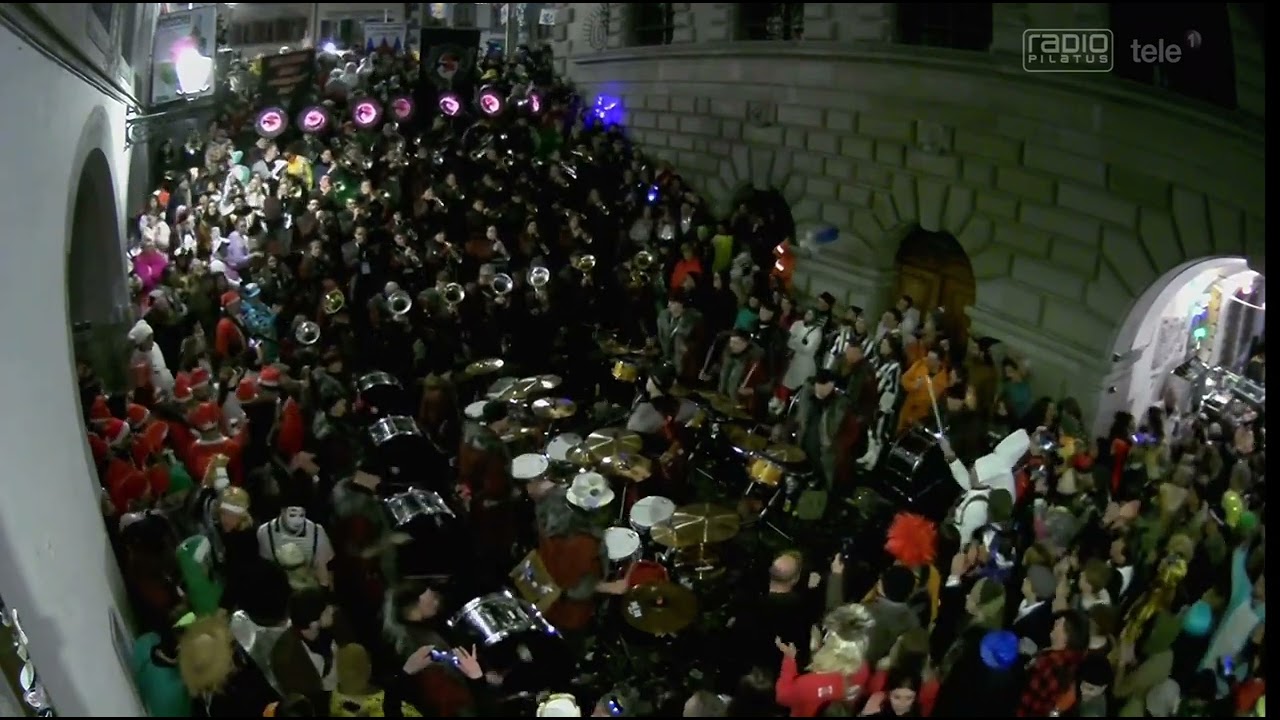 Schügumugger Ämme - Heicho (Rathaustreppe Luzerner Fasnacht SchmuDo 2025)