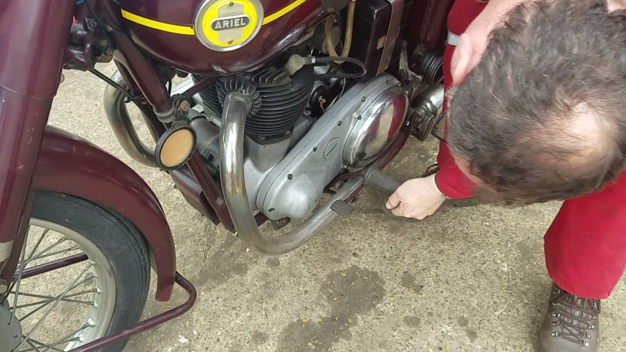 1956 Ariel FH Huntmaster 650 cc at Andy Tiernans #07737ARL