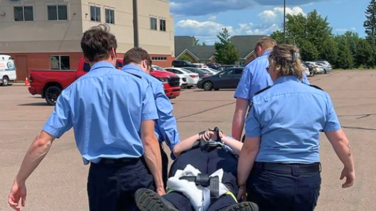 Day-in-the-Life of a Paramedic Student - Oulton College
