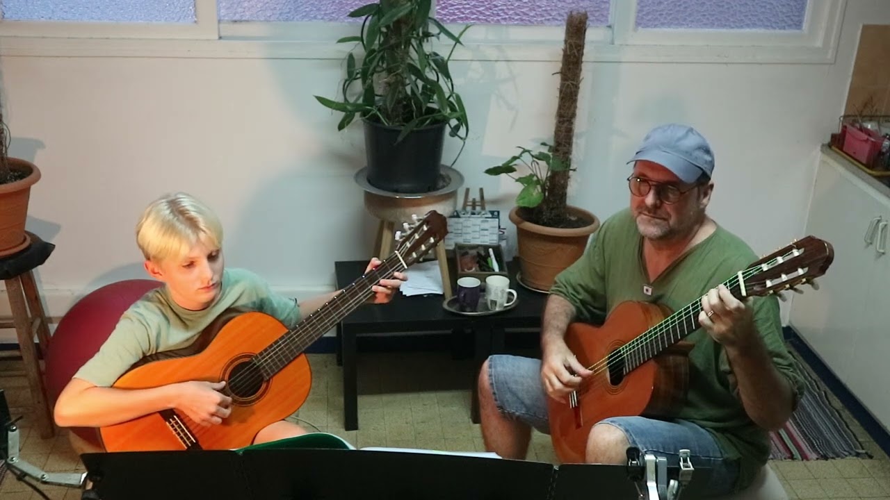Rondo --  F. Carulli -- Guitar Duet
