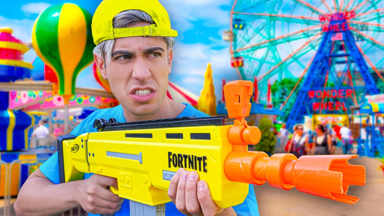 БИТВА NERF В ПАРКЕ АТТРАКЦИОНОВ !!