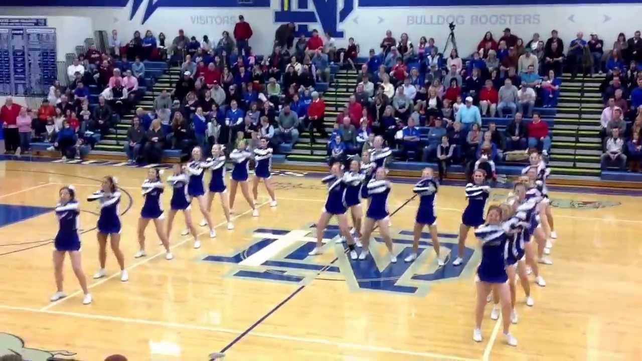 Notre Dame homecoming cheer routine 2014