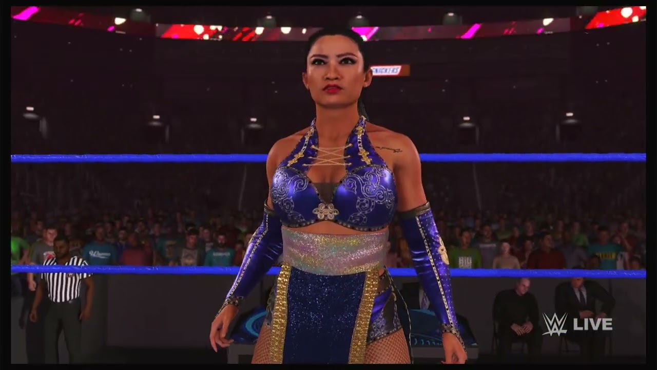 WWE 2K22: Beth Phoenix VS. Xia Li (Female Match)