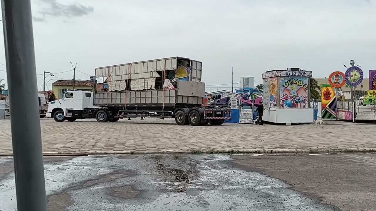 BRINQUEDO SURF CHEGANDO EM MOJU (PARQUE DE DIVERSÃO)
