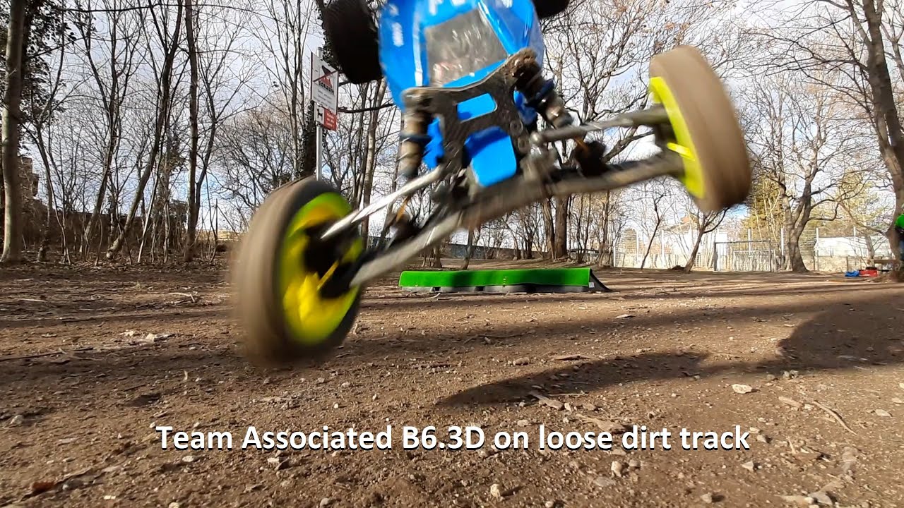 Team Associated B6.3D on track in the park