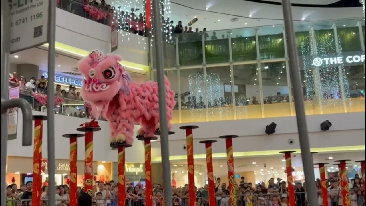 Pink Lion Dance @ Compass One Sengkang 