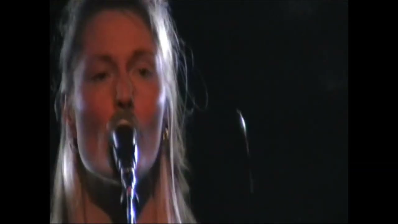 Anna Joe - On My Knees (Live @ March&eacute; Gare, Lyon - 08 mars 2025)