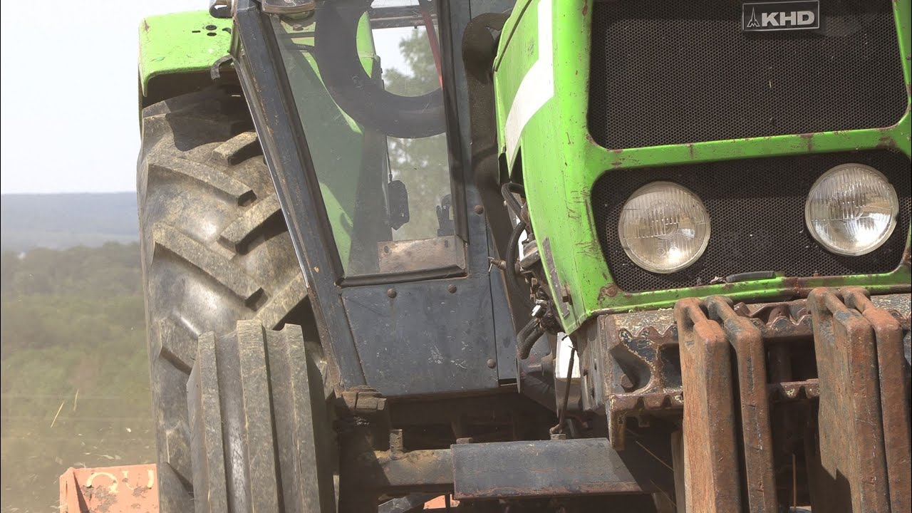 Tracteur DEUTZ FAHR 6507 au Gyrobroyeur - 2019 - Audeux - Doubs - Franche-Comté