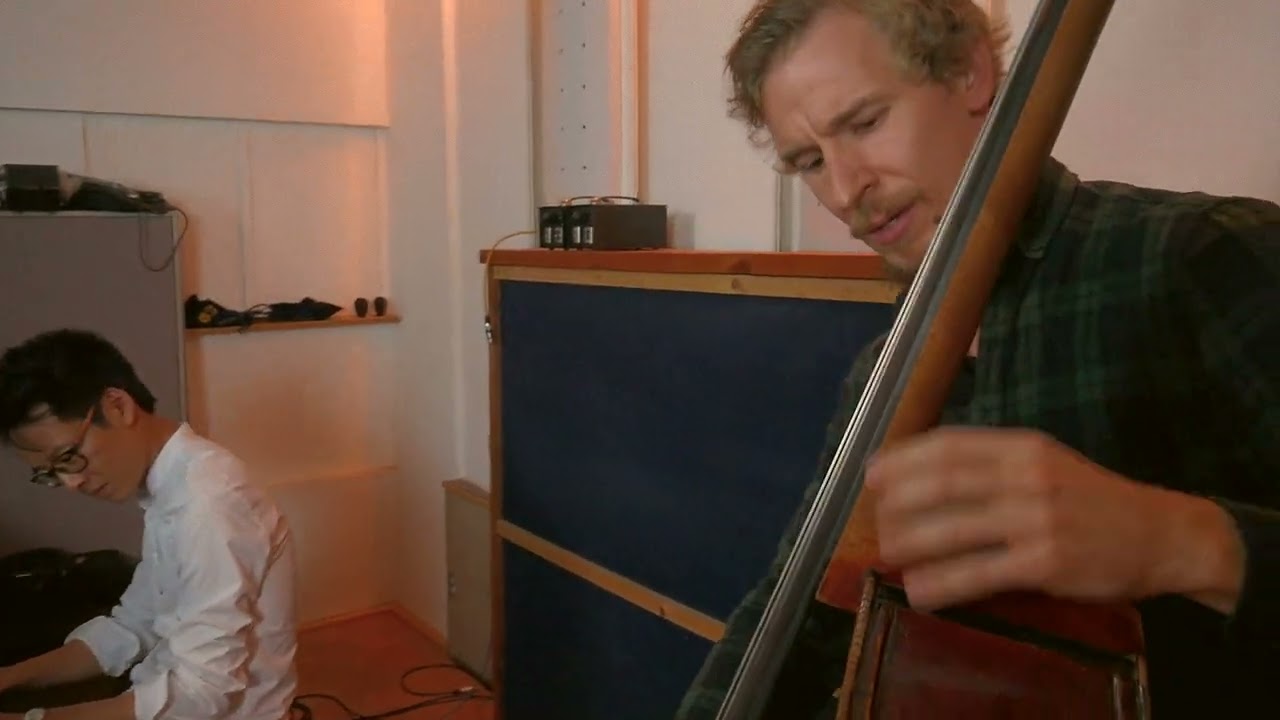 Stompin' at the Savoy - Stefan Rey (bass)/Jerry Lu (piano)