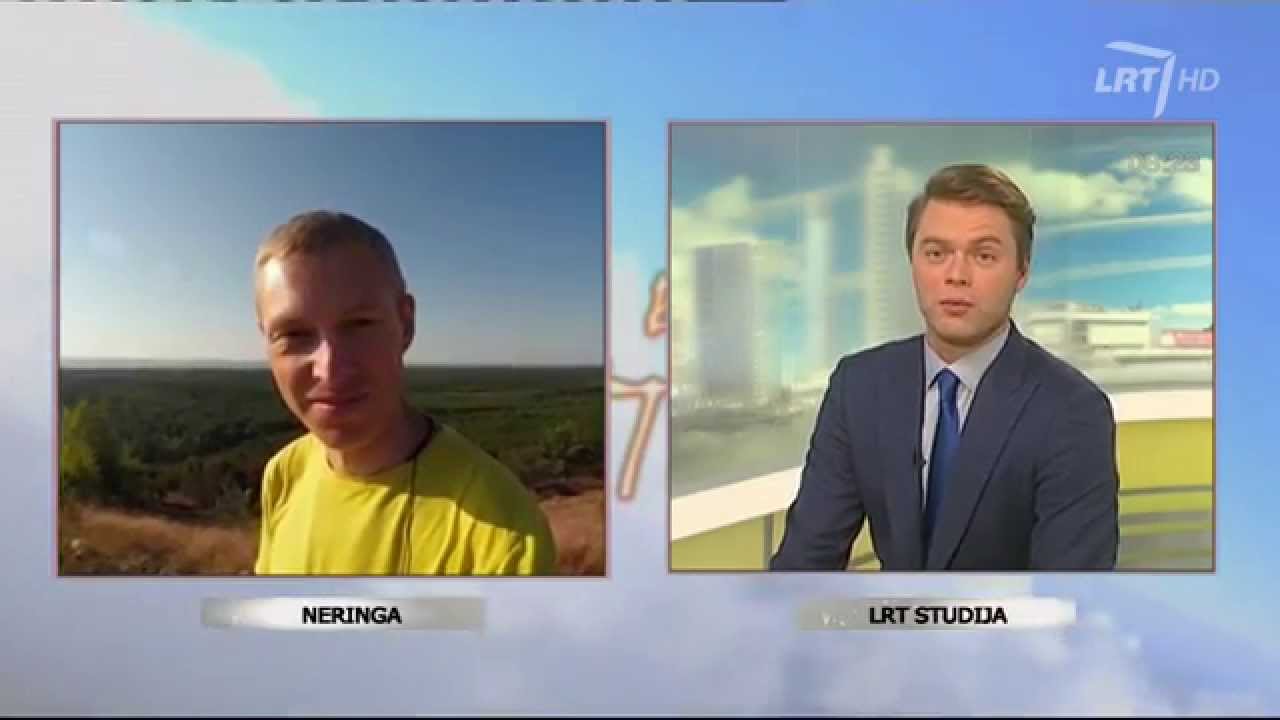 Juras Jankevičius sveikinasi nuo auk&scaron;čiausios Kur&scaron;ių Nerijoje Vecekrugo kopos