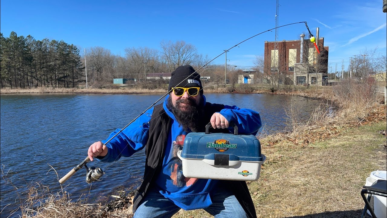 Fishing from the banks in March no ice