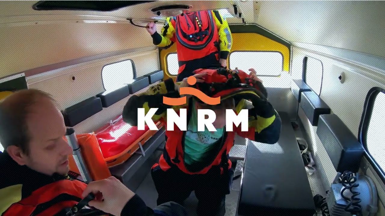 KNRM Ter Heijde inzet voor mogelijke ingesloten wanderlaars.