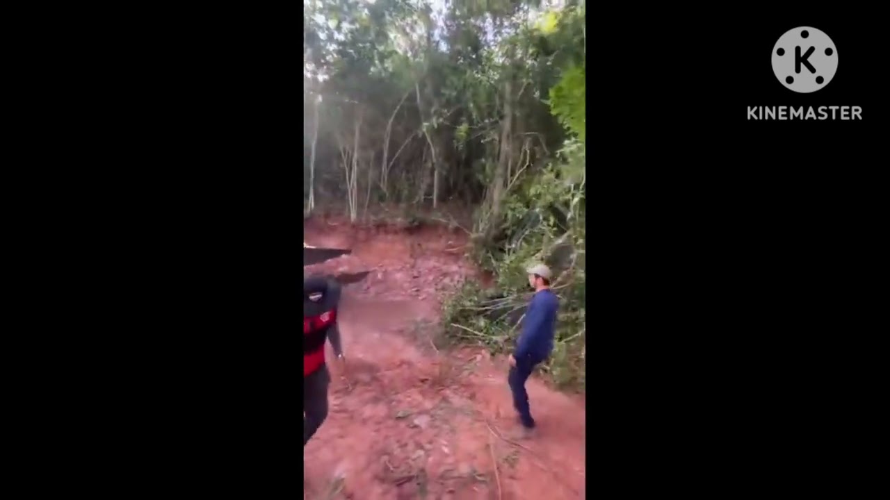 Resgate de um D50 pá carregadeira 12B Caiu na grota 