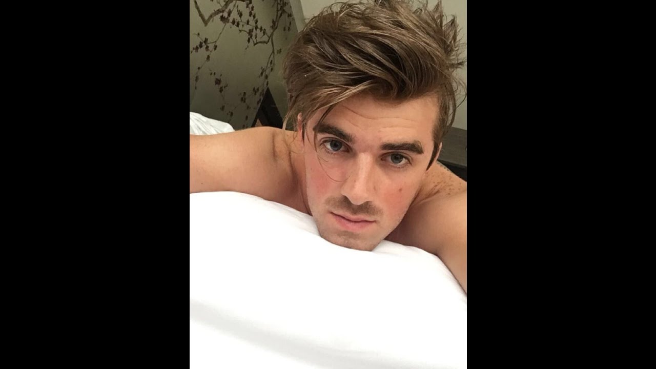 Andrew Taggart Top 30 Selfies