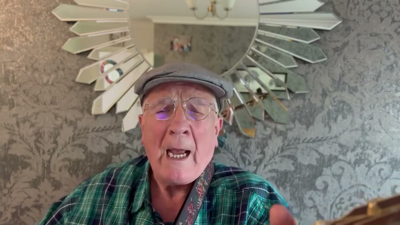 Cover version of Memories by Dave Bloomer, original sung by the fantastic Dean Martin 