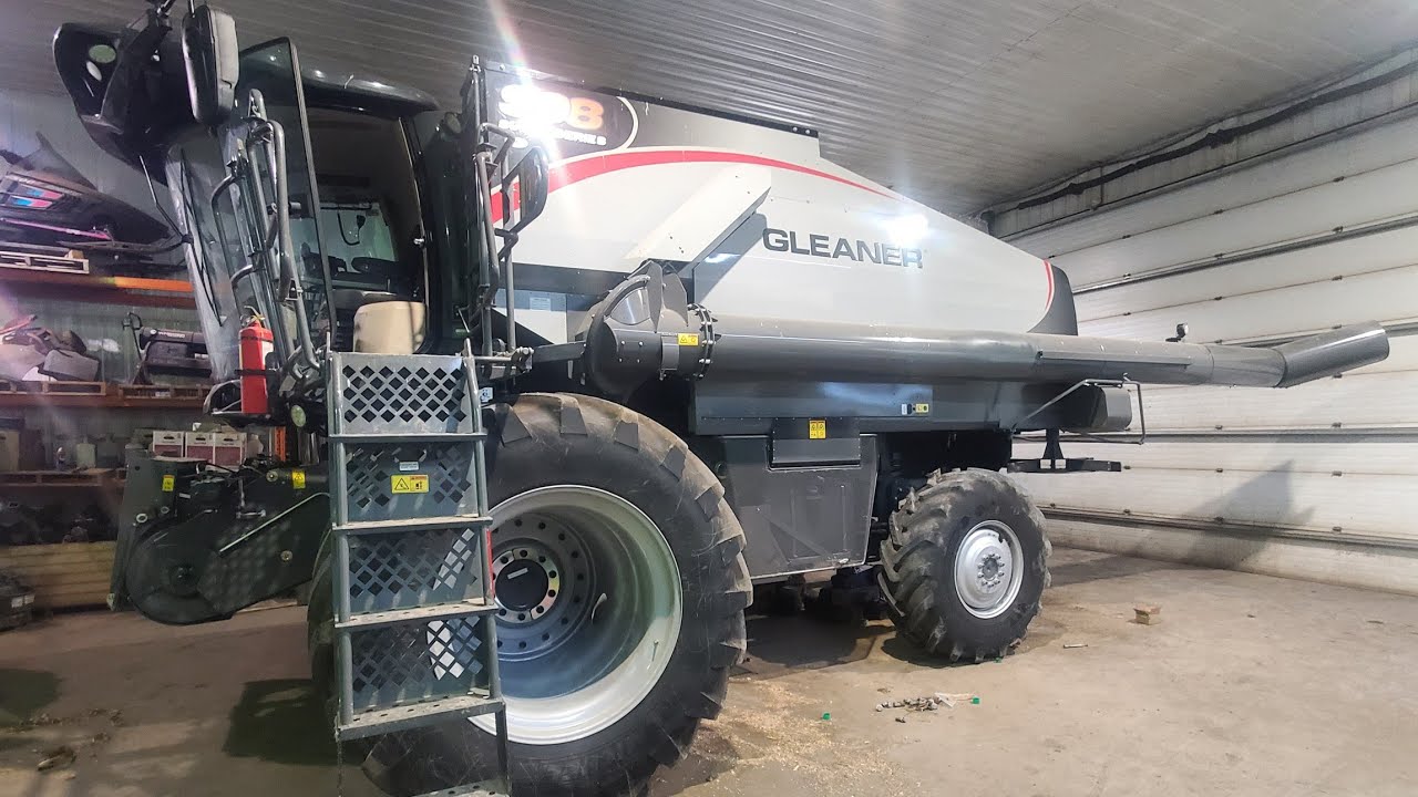 Gleaner S98 Gets Extra Help Added To Backend