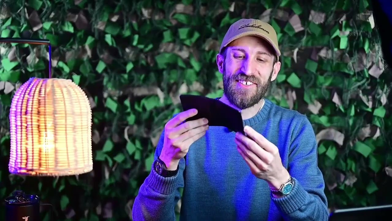 Surprise Gift - Coach Card Wallet - Unbox