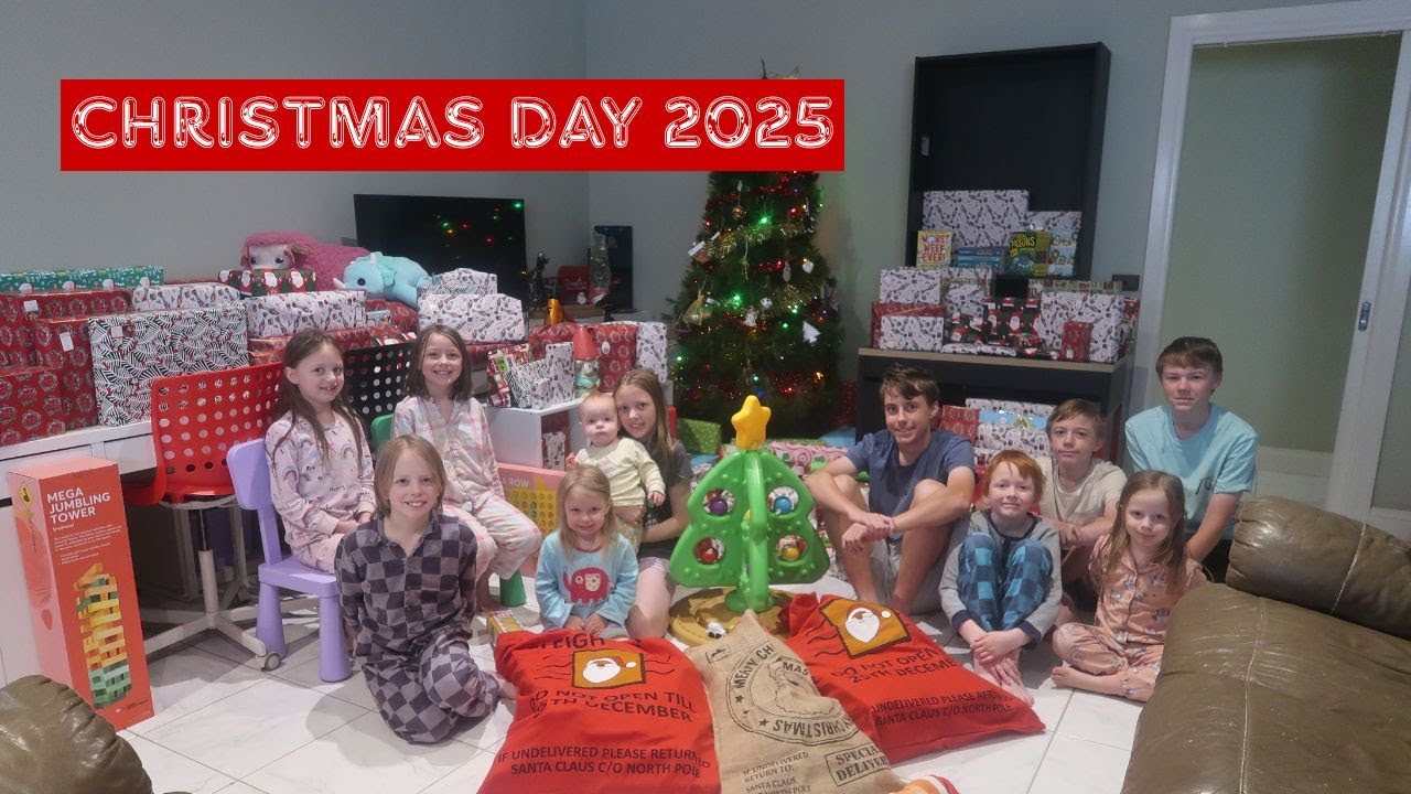 COME SPEND CHRISTMAS DAY WITH A LARGE FAMILY OF 16