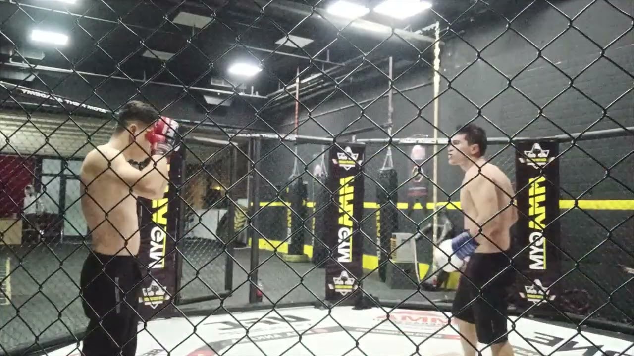 Old school boxing sparring 