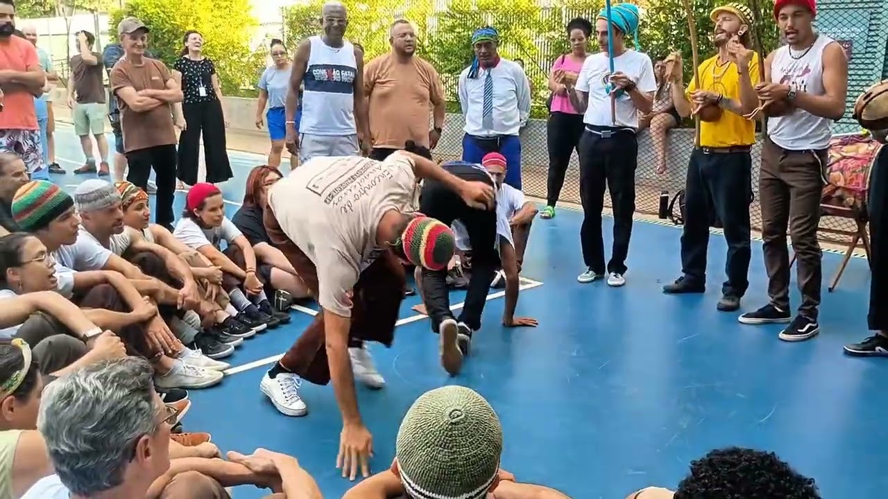 Vivência de capoeira angola com Mestre Meinha 