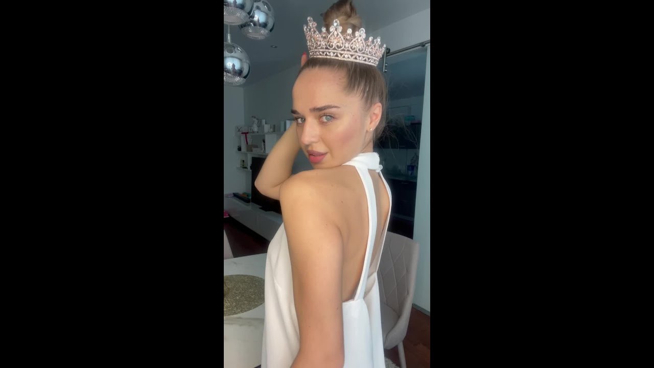 AWBRIDAL crown on Amazon👑DISCOUNT CODE 15%: AWCROWN15 for all crowns and hair accessories @AWBRIDA