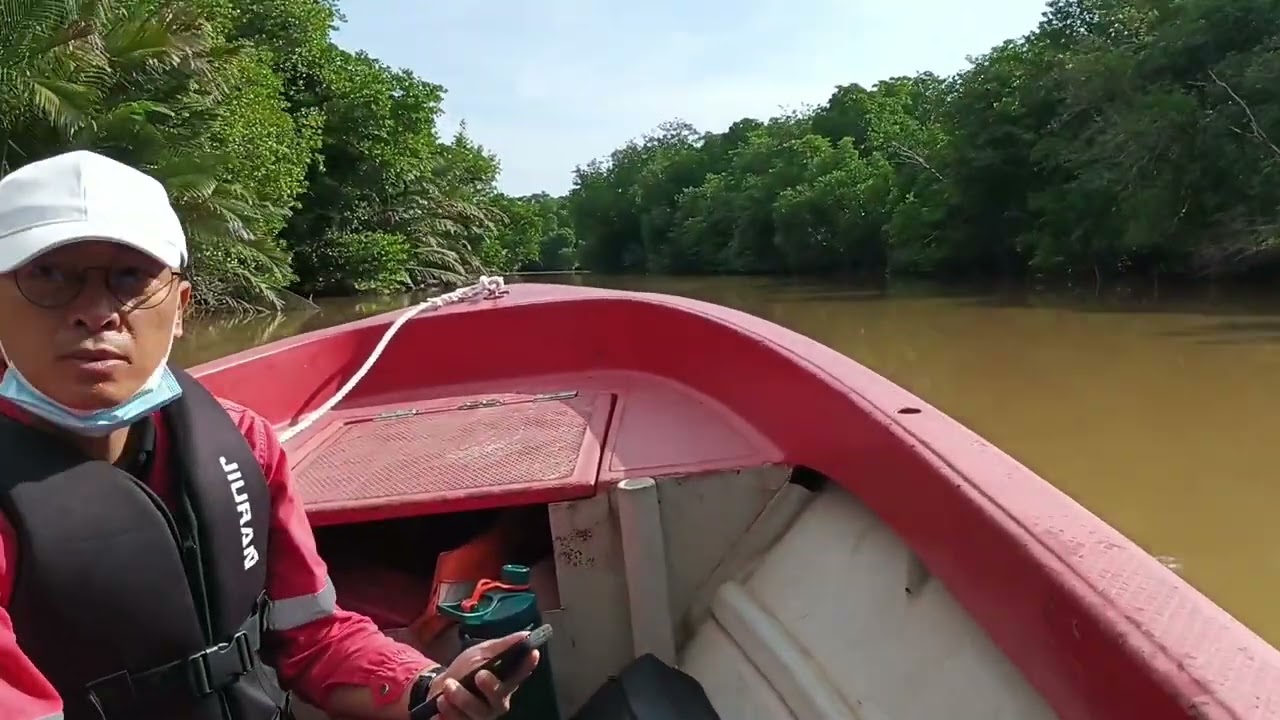 Melaksanakan siasatan tapak dan kajian ukur bersama dengan wakil daripada Sarawak River Board Jeti