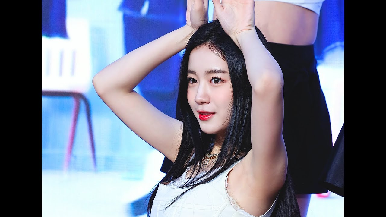 221204 우아 (woo!ah!) 우연 (WOOYEON) - Rollercoaster (롤러코스터) - CTS컨벤션홀 팬사인회 [직캠 / FANCAM] [4K 60p]