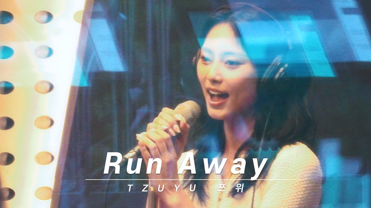 TZUYU 쯔위 라이브로 부르는 'Run Away' TWICE(트와이스) 4K 240910