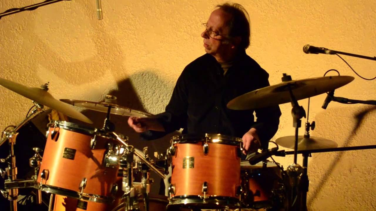Osvaldo Fattoruso y su ritmo de candombe