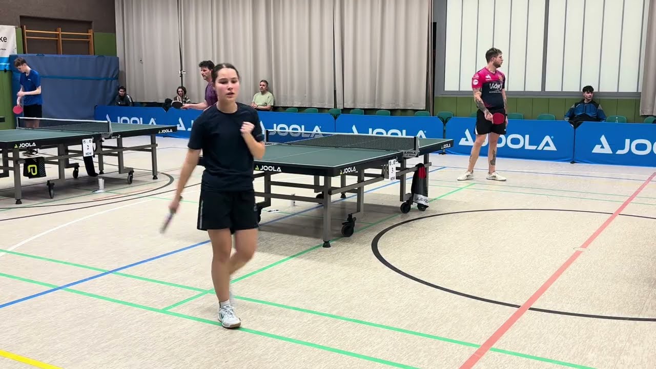 Hochspannendes Duell bis zum letzten Punkt 1/8 Tim Kowalke vs Polina Kryvosheia