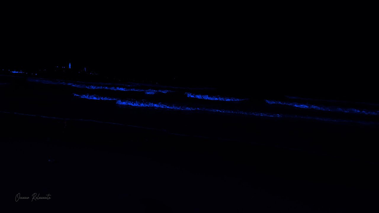 Adiós estrés para dormir profundamente al instante con sonidos del océano y grandes olas en la noche