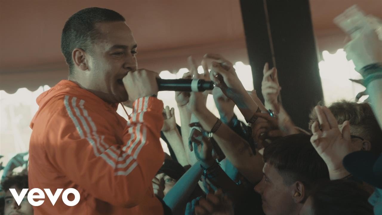 Astroid Boys - Ghost (Live)