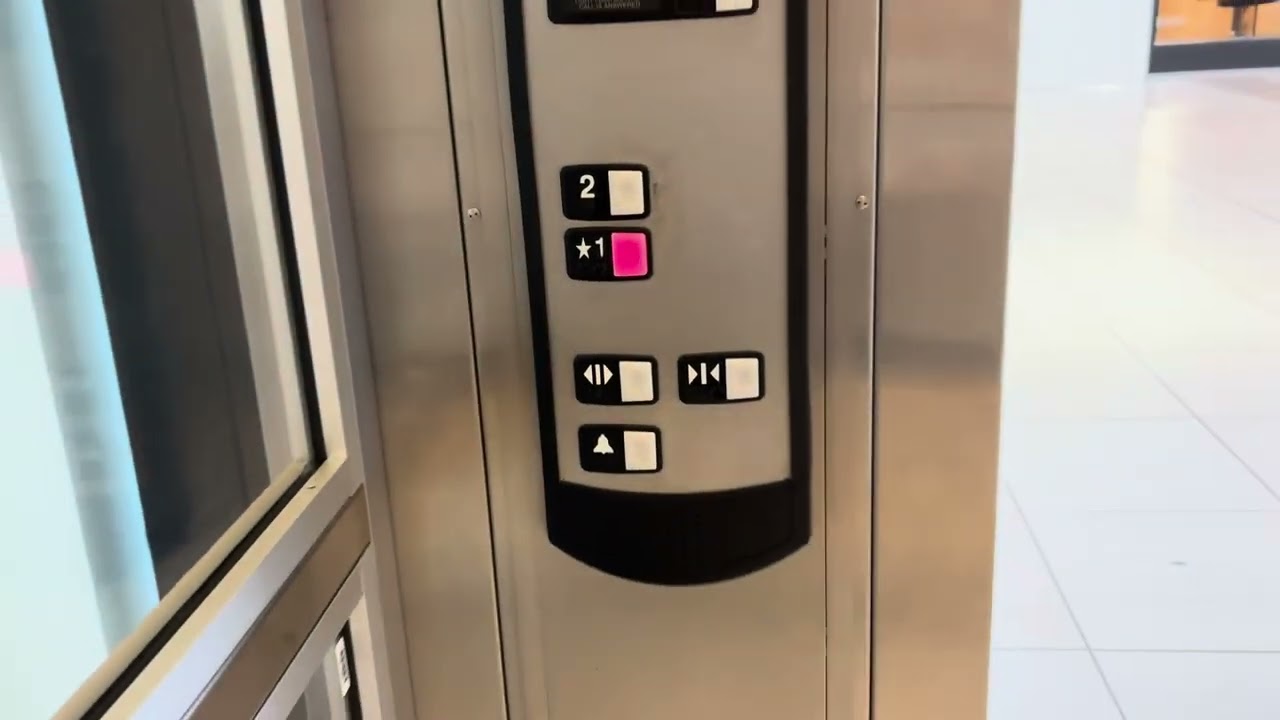 Schindler 330A hydraulic elevator at The Fashion Mall at Keystone in Indianapolis, IN