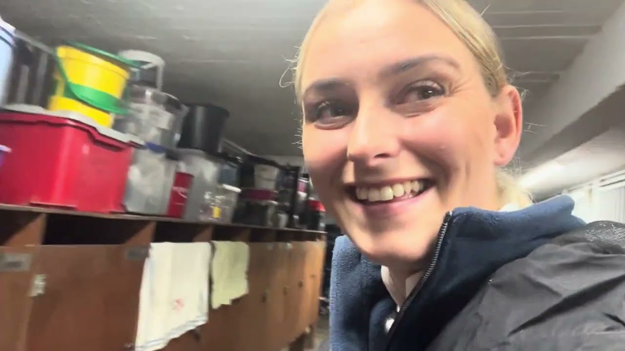 Dressurstevne med Adriano | Veronika Kjensli Strøm VLOG46