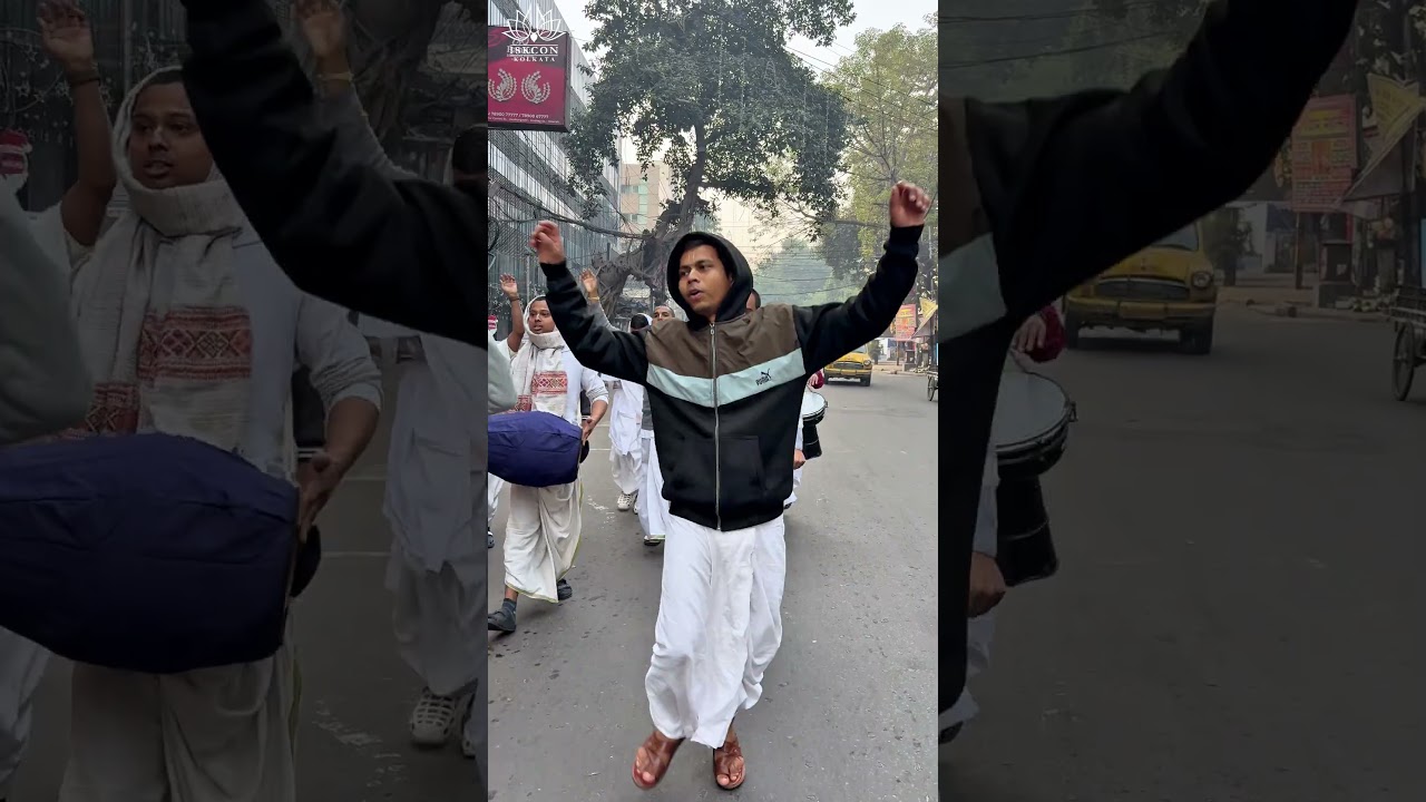 11th Morning Nagar Sankirtan at ISKCON Kolkata by IYF Devotees (Gauranga Bhawan)