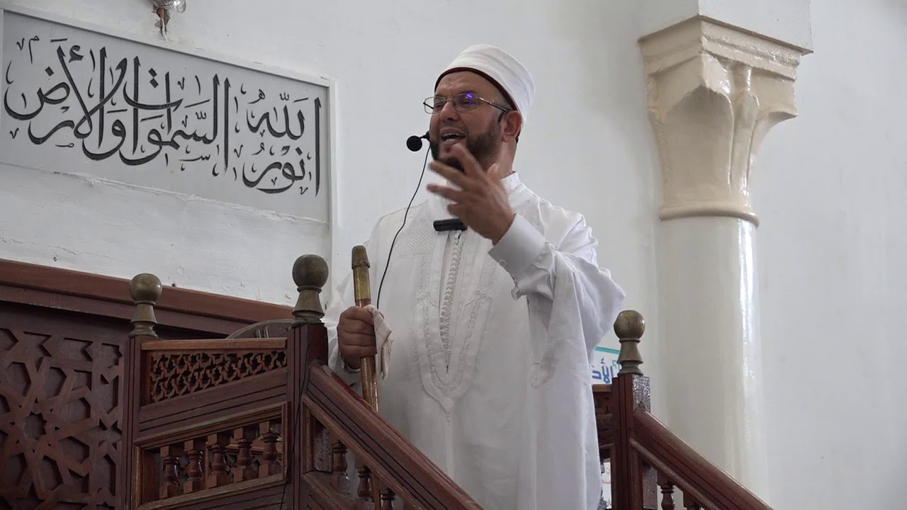 يا رسول الله دلّني على عمل يُدخلني الجنّة