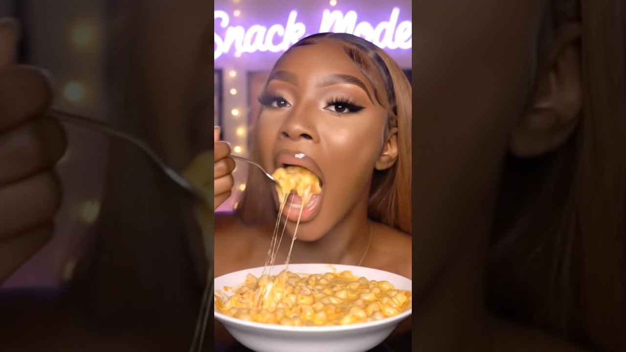 Cheesy, creamy, and sooo satisfying 🧀 this mac & cheese is giving comfort food perfection!