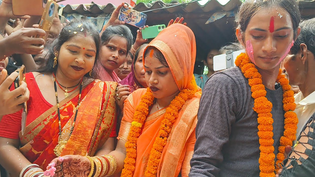 खुशबू रानी का केक काटते समय लगी इतने लोगों के भीड़ मिला बहुत प्यारा प्यारा गीत