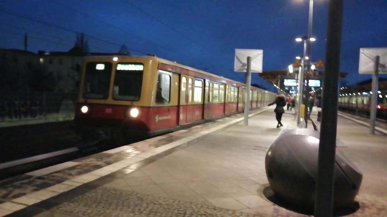 S-Bahn Berlin Baumschulenweg S8 S9 S45 S46 S47 S85