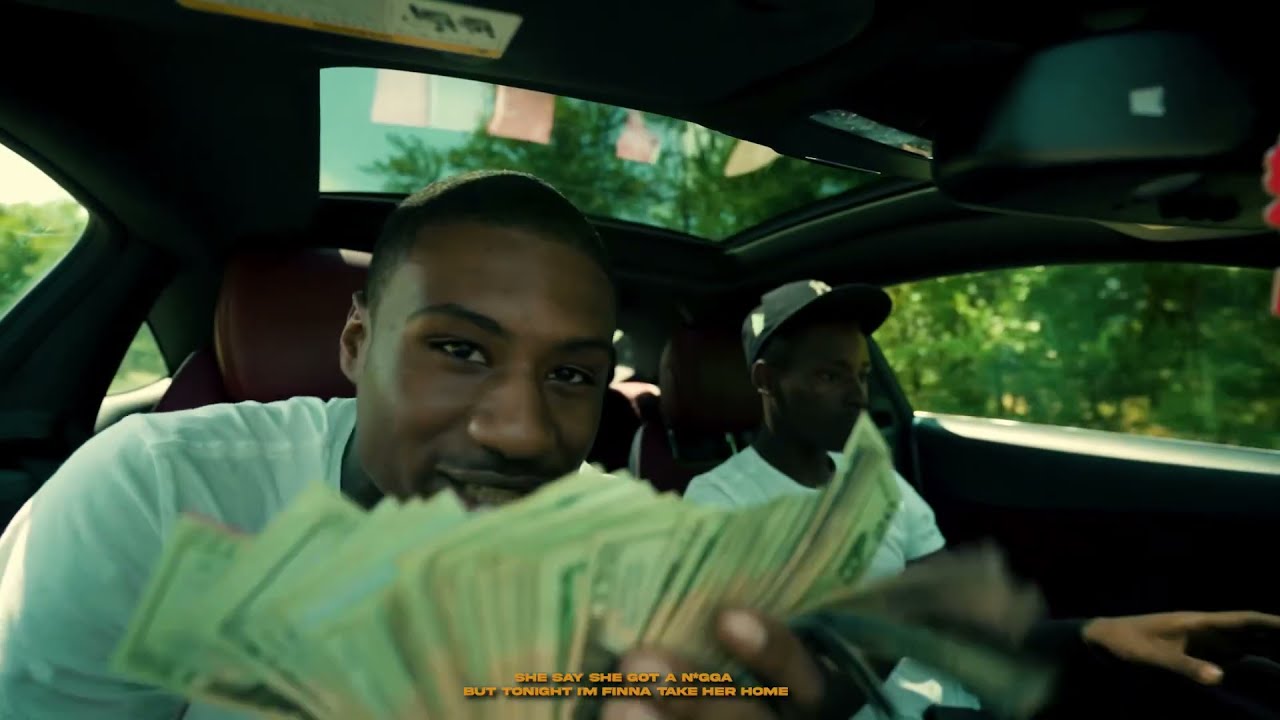 YNE WALK -Martin & Gina (Official Video)