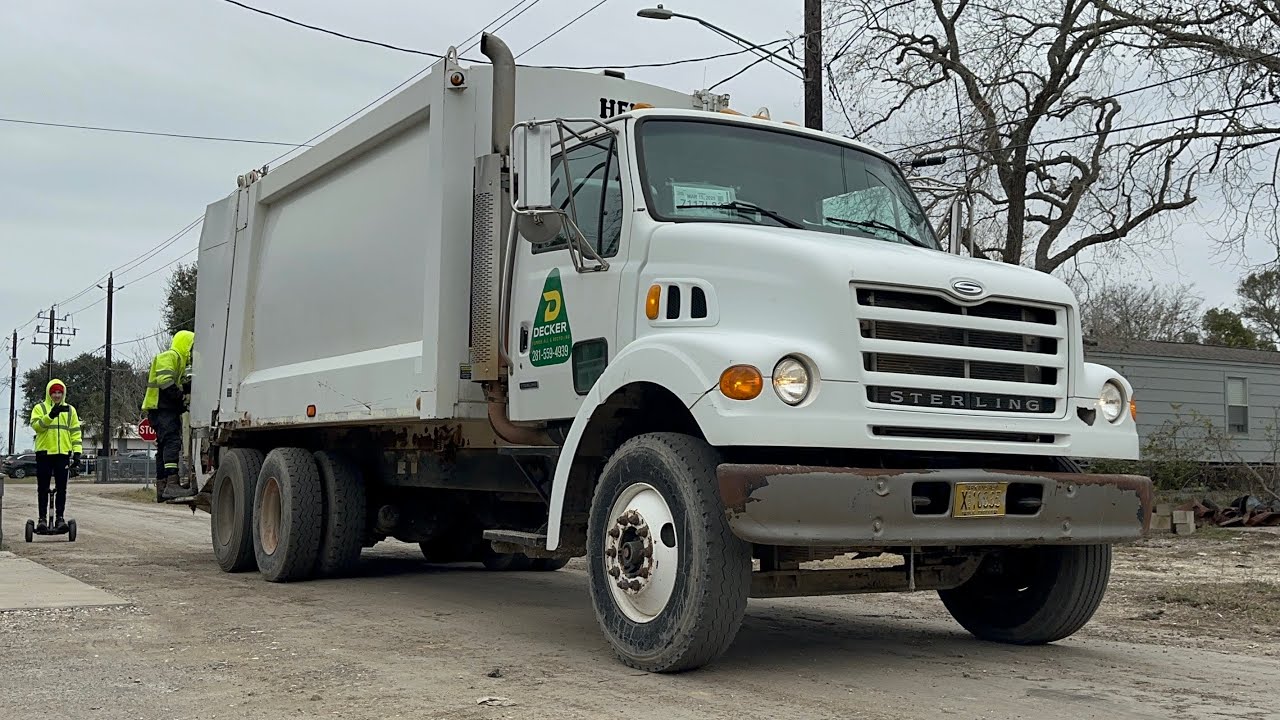 Decker Dispose-All: Sterling L7500 Heil DuraPack Rear Loader Garbage Truck!