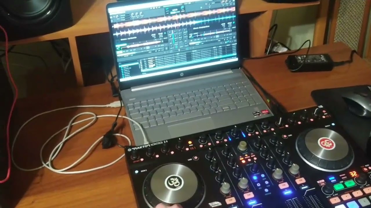 TRAKTOR KONTROL S4 MK2