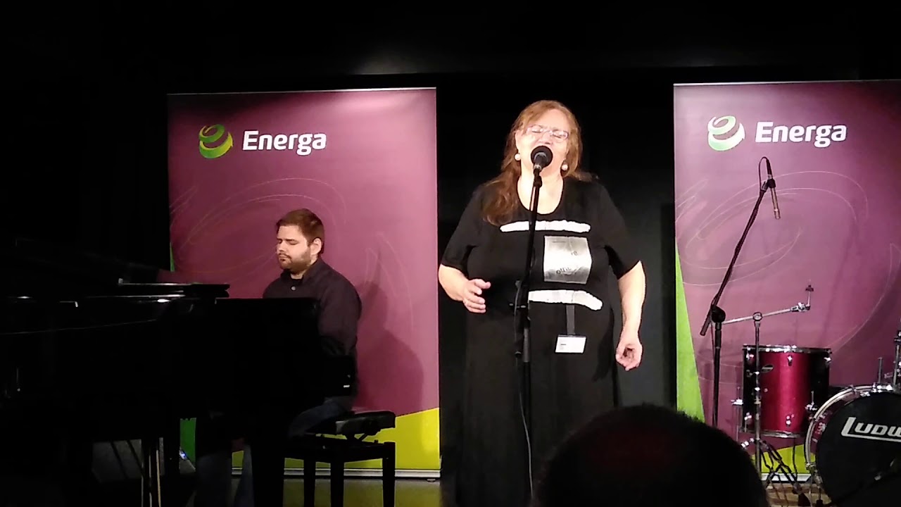 Bogumiła Kucharczyk-Włodarek - Uśmiechem jesteś