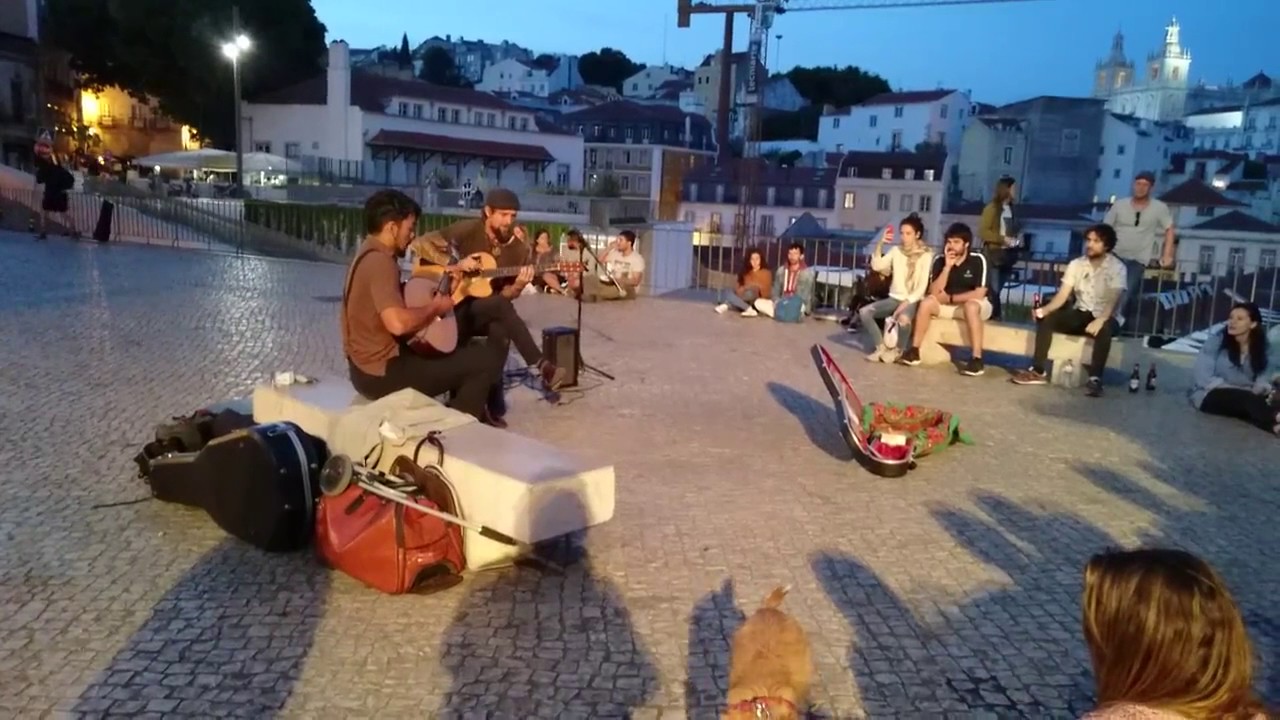 Lisboa - Portugal - M&uacute;sica na Rua