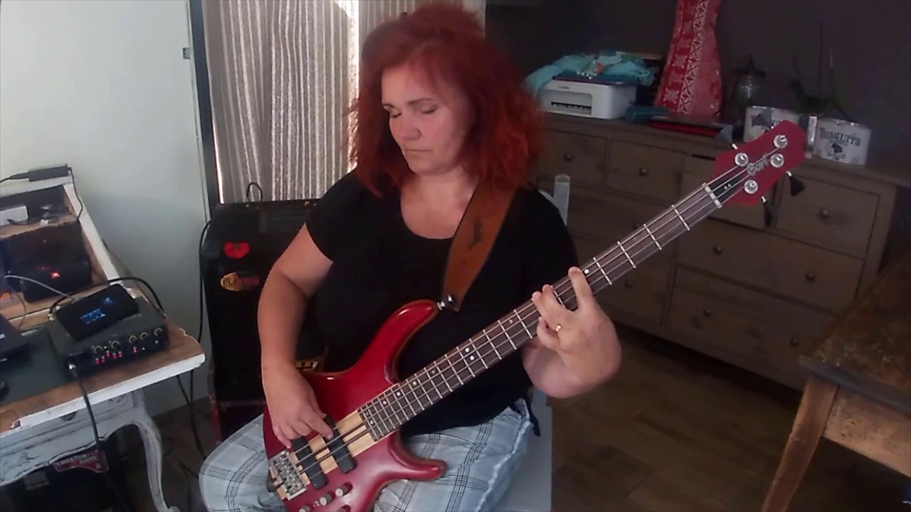 cover basse-Time is running out-Muse-Montage T&eacute;o Barbetti